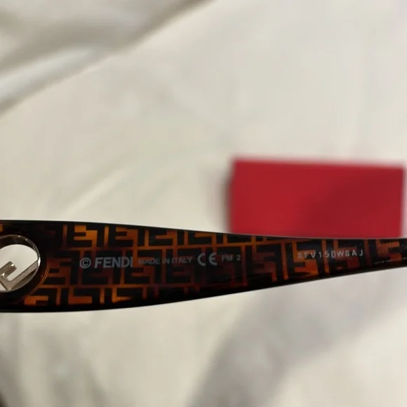 Fendi Sunglasses - Picture 8 of 10